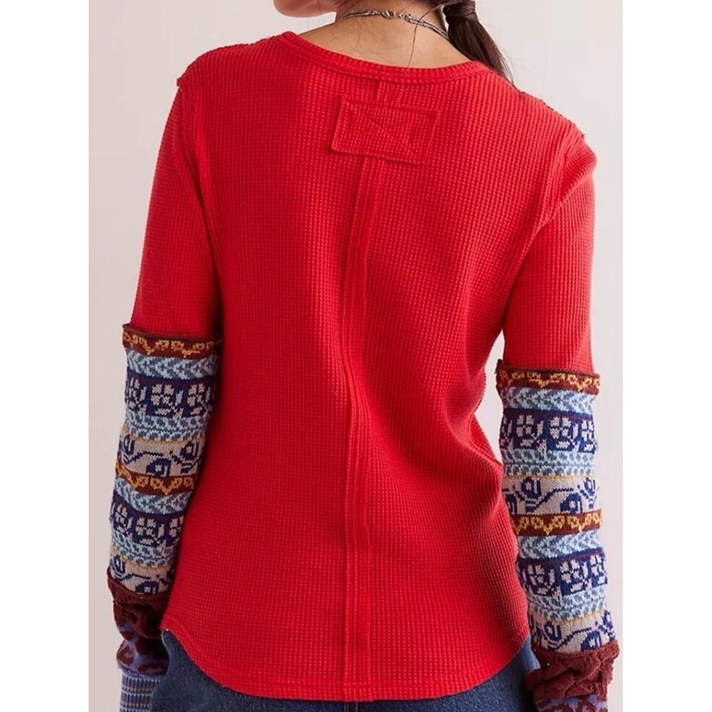 We The Free All in Cuff Red Ribbed Top w/ Multicolor Sleeves Size Large